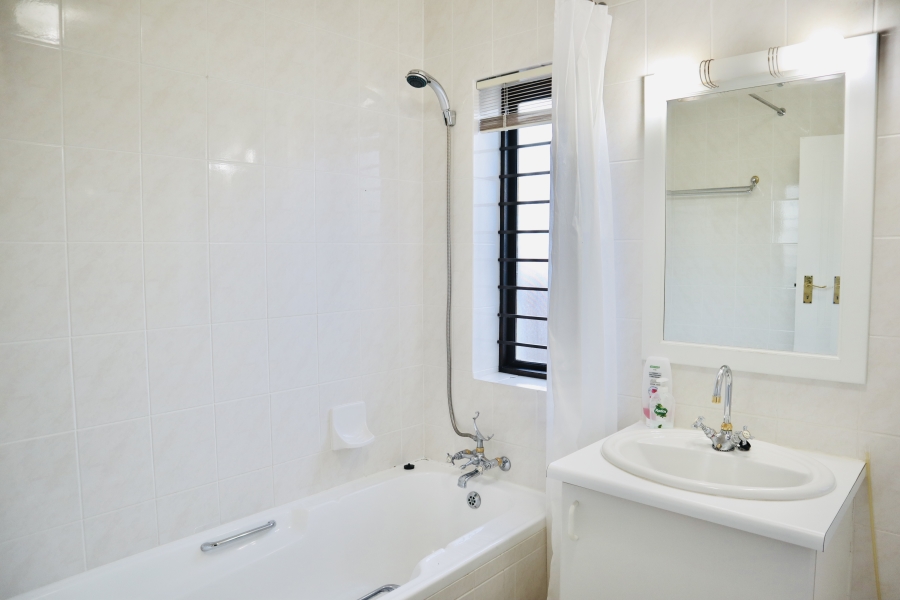3 Bedroom Property for Sale in The Island Western Cape